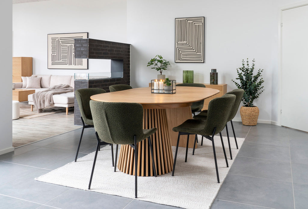 Maceda Matstol – Mörkgrön Bouclé