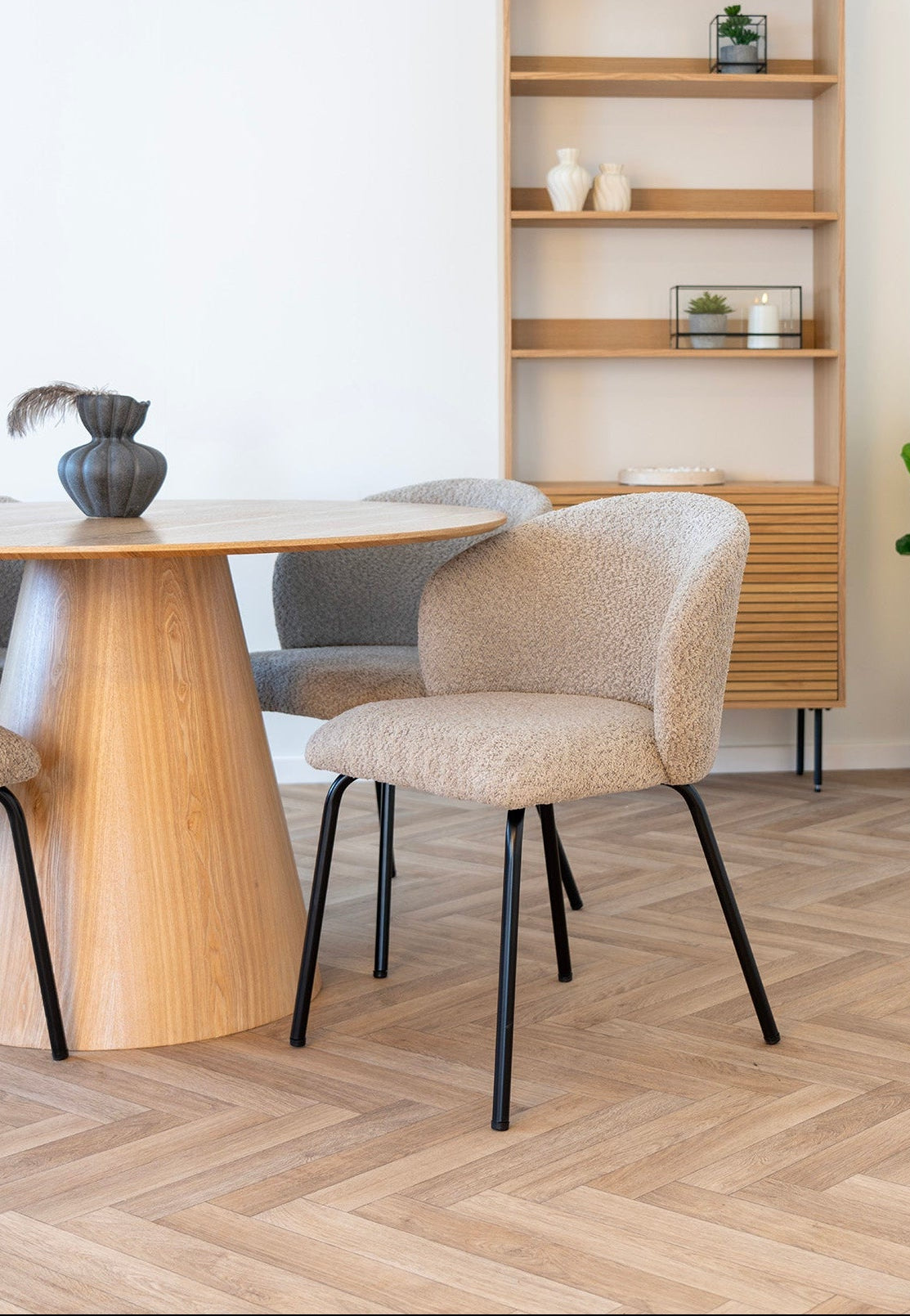 Safira Matstol – Beige Bouclé