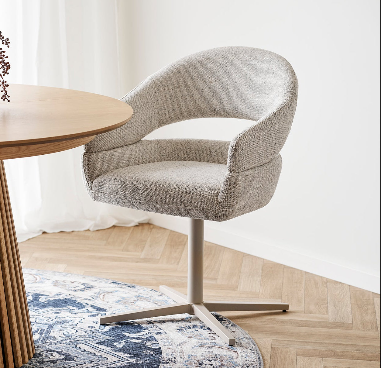 Dover Matstol med snurrfunktion – Beige melerad