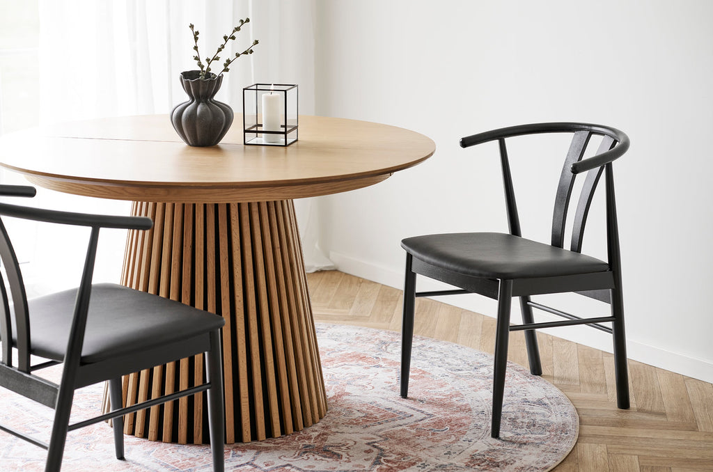 Artenara Matstol – Svart PU