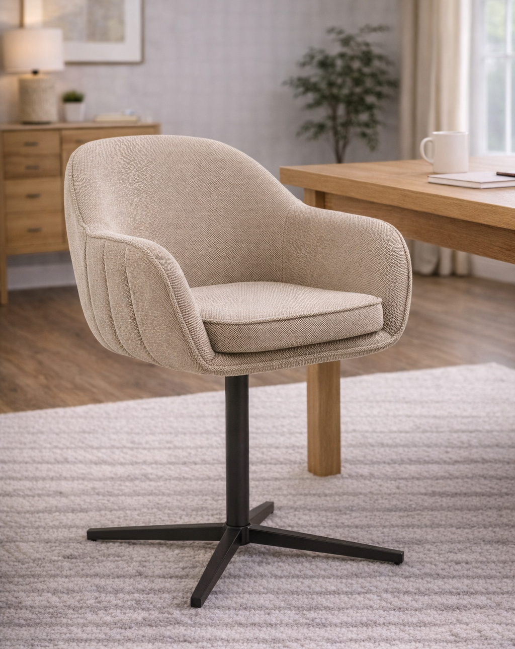 Tamera Matstol med snurrfunktion – Ljusgrå