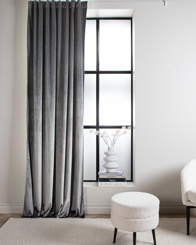 Mary Gardiner 250 × 135