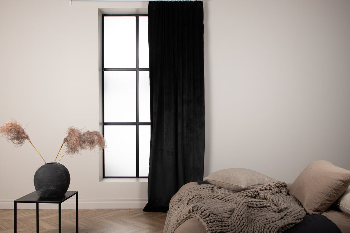 Mary Gardiner 250 × 135