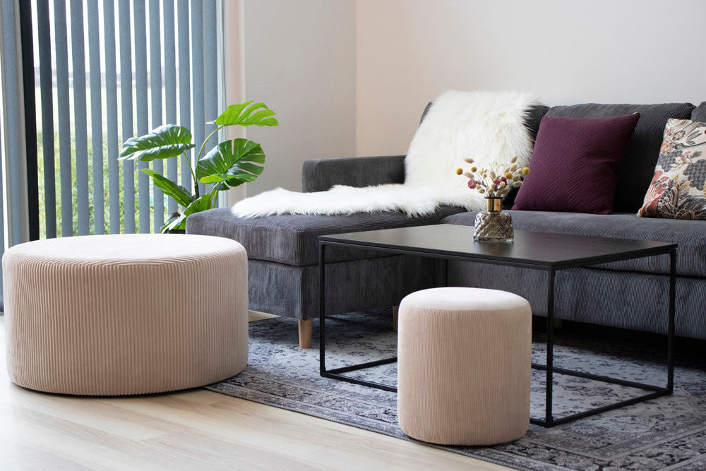 Vita Soffbord – Svart