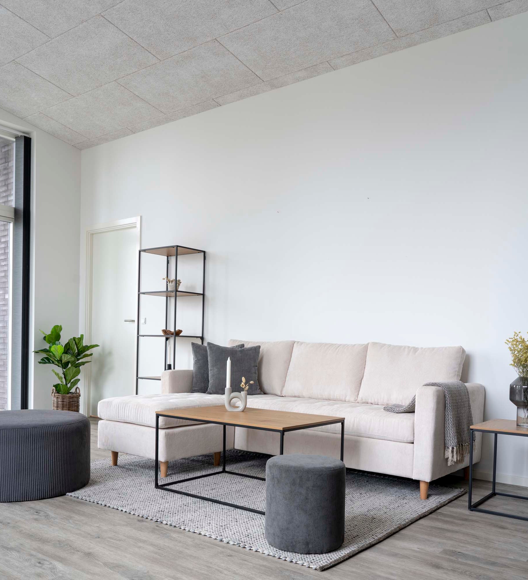 Vita Soffbord – Eklook / Svart