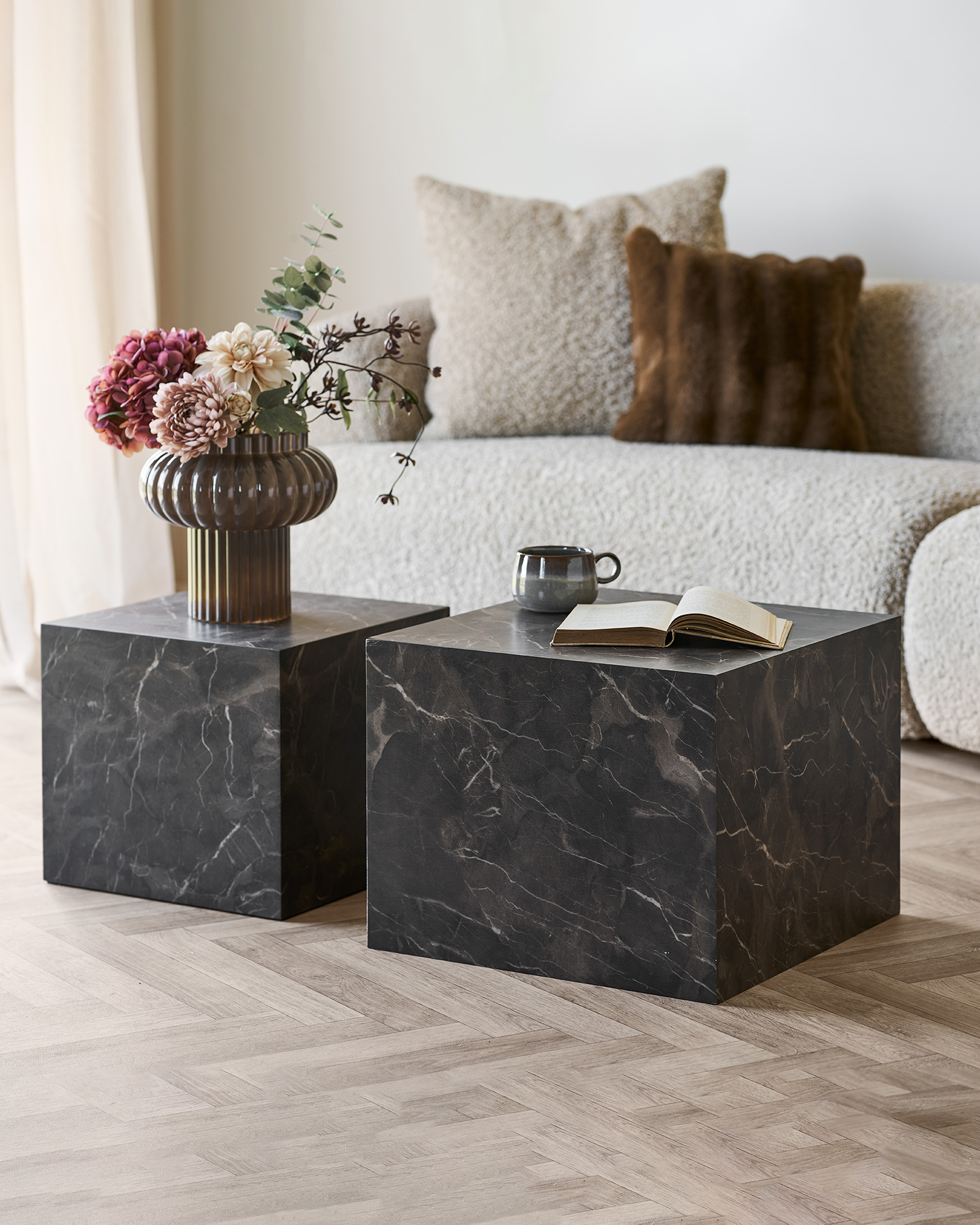 Prague Soffbord – Marmorlook (Set om 2)