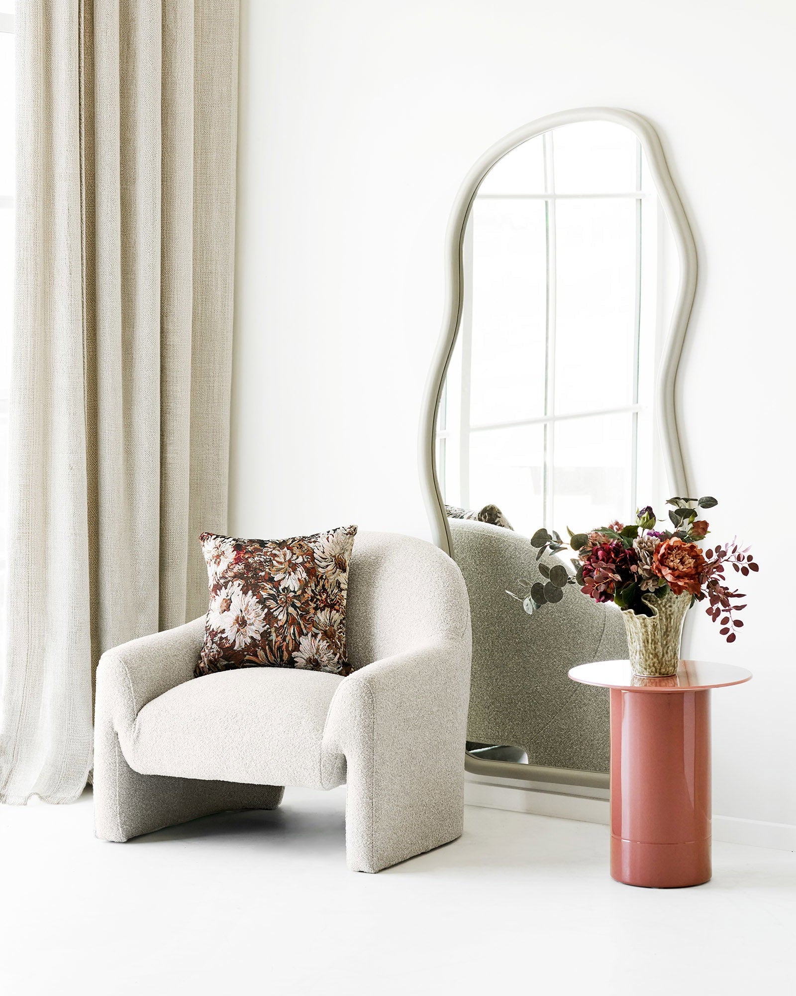 Florens Sidobord – Warm Rose