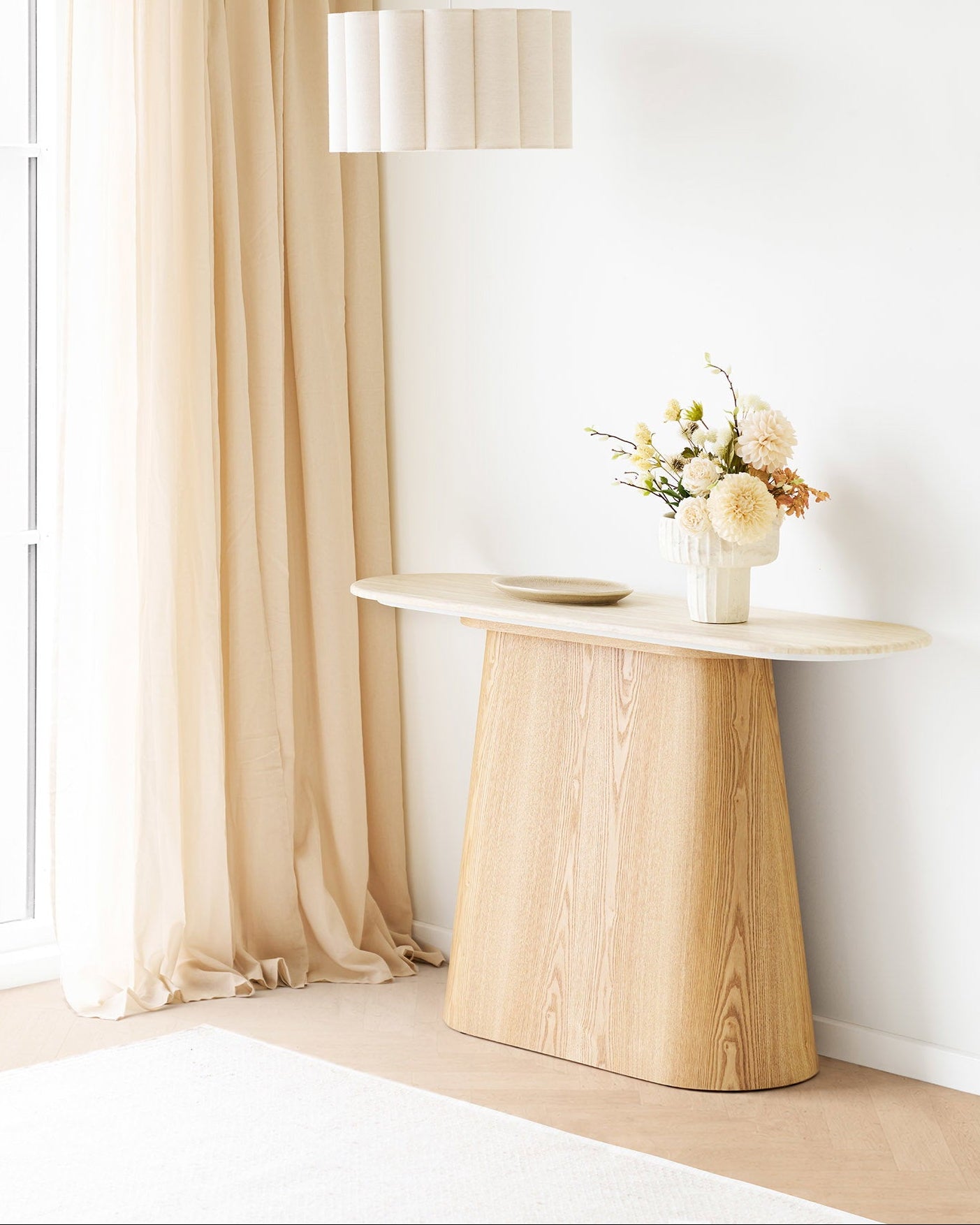 Larvik Konsolbord – Natur / Off-white Granit