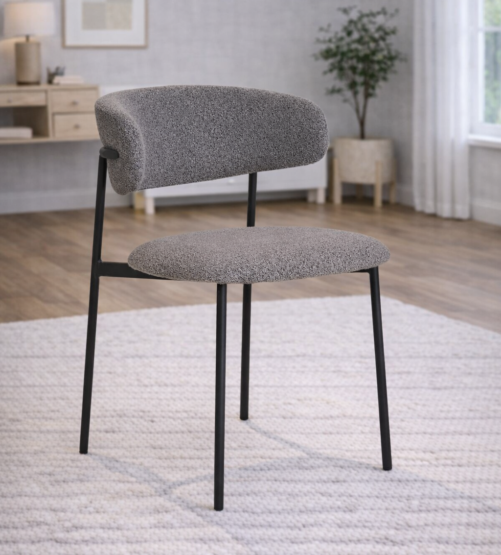 Mira Matstol – Ljusgrå Bouclé