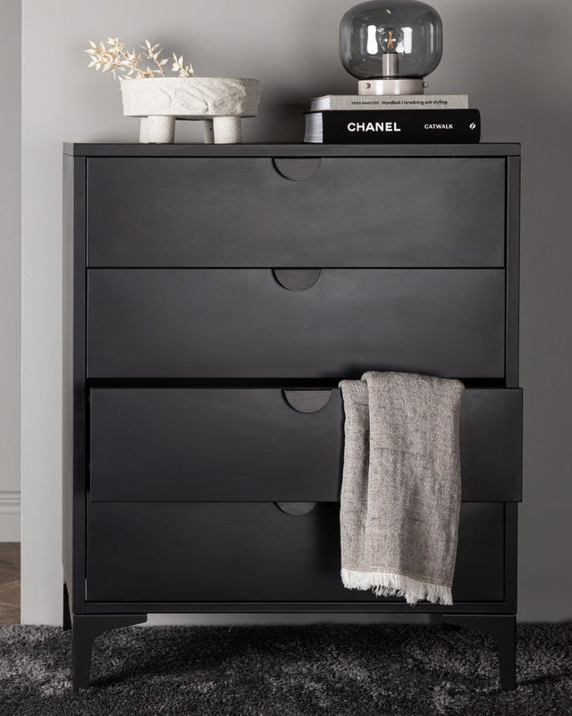 Piring Byrå 40 x 98 x 78