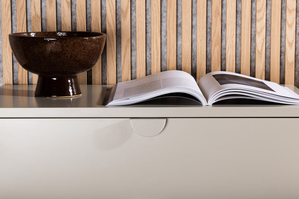 Piring Byrå 40 x 98 x 78