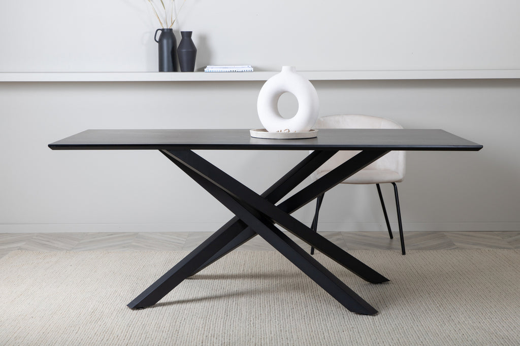 Piazza Matbord – 180x90 Svart