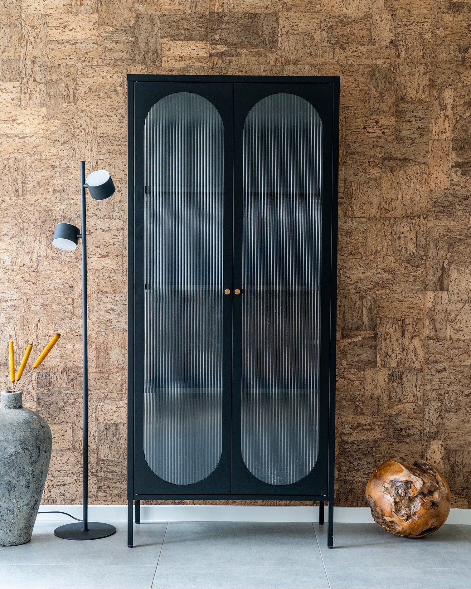 Adelaide Vitrinskåp – Svart