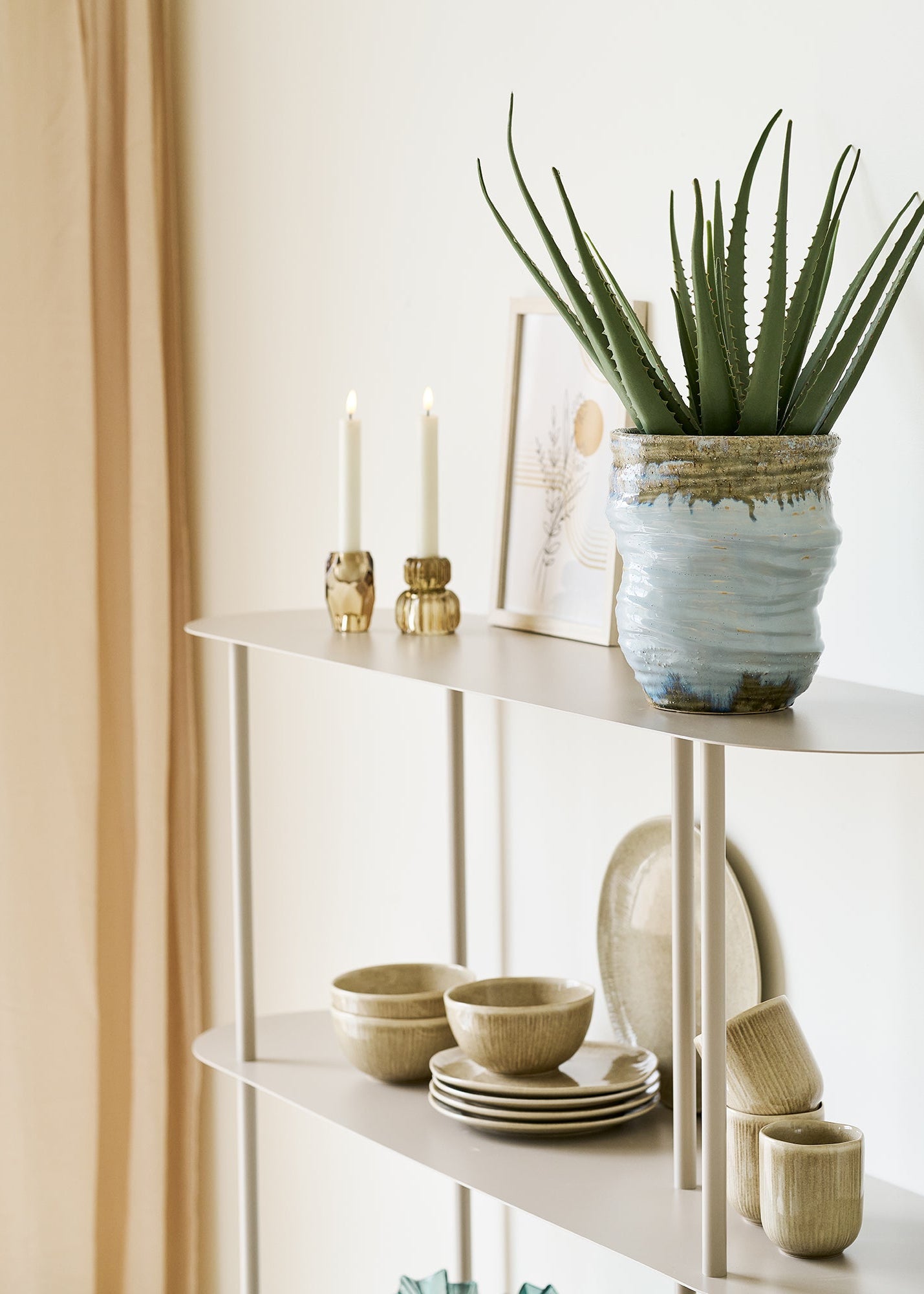 Rieti Hylla – Sand