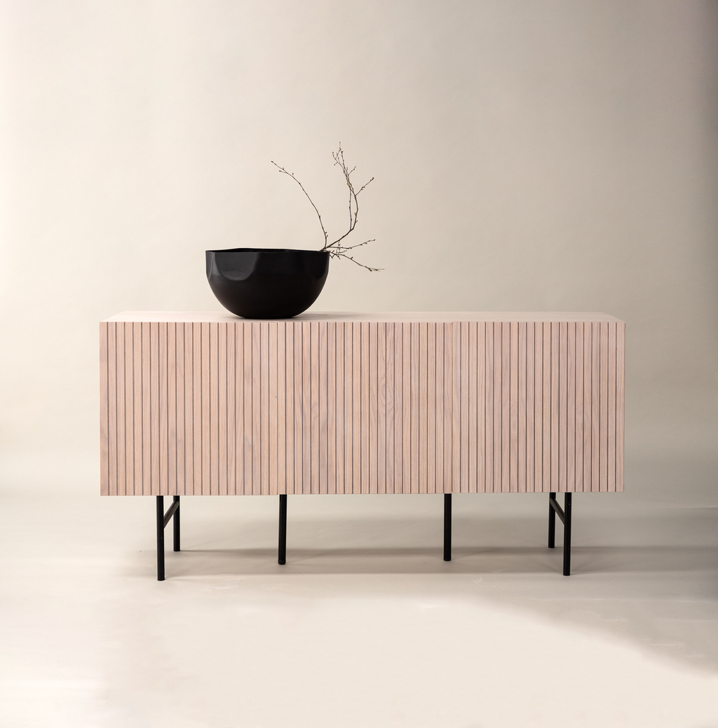 Björkön Skåp 42 x 75 x 150 Vitputsad