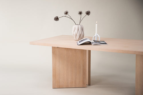 Bassholmen Rektangulära Matbord 240 x 100 Vitputsad