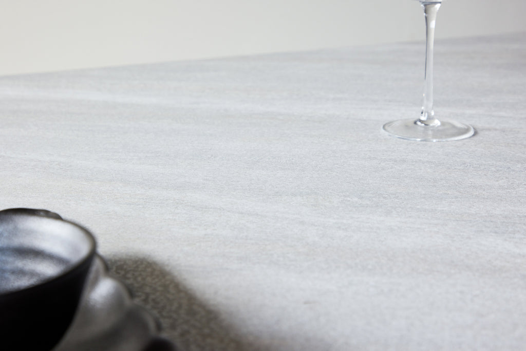 Cael Matbord 120 x 120 Ljusgrå