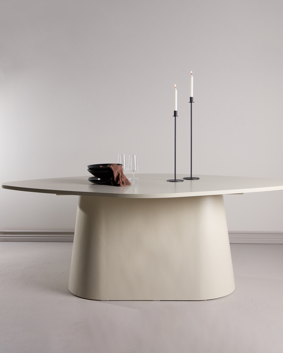 Diamond Ovala Matbord 210 x 110 Beige