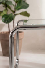 Saturnus Soffbord i Glas med Silverfärgad Metallram – 120 cm