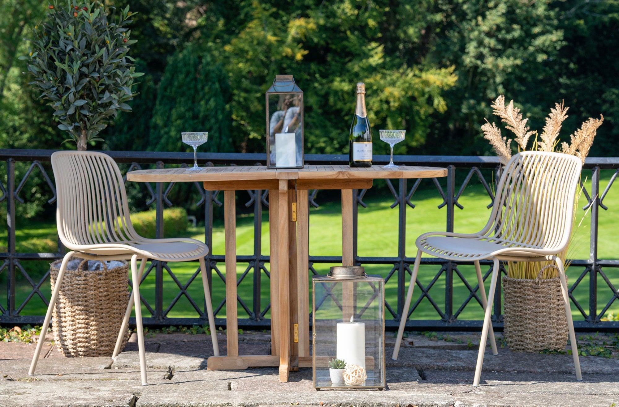 Branson Utestol – Sand