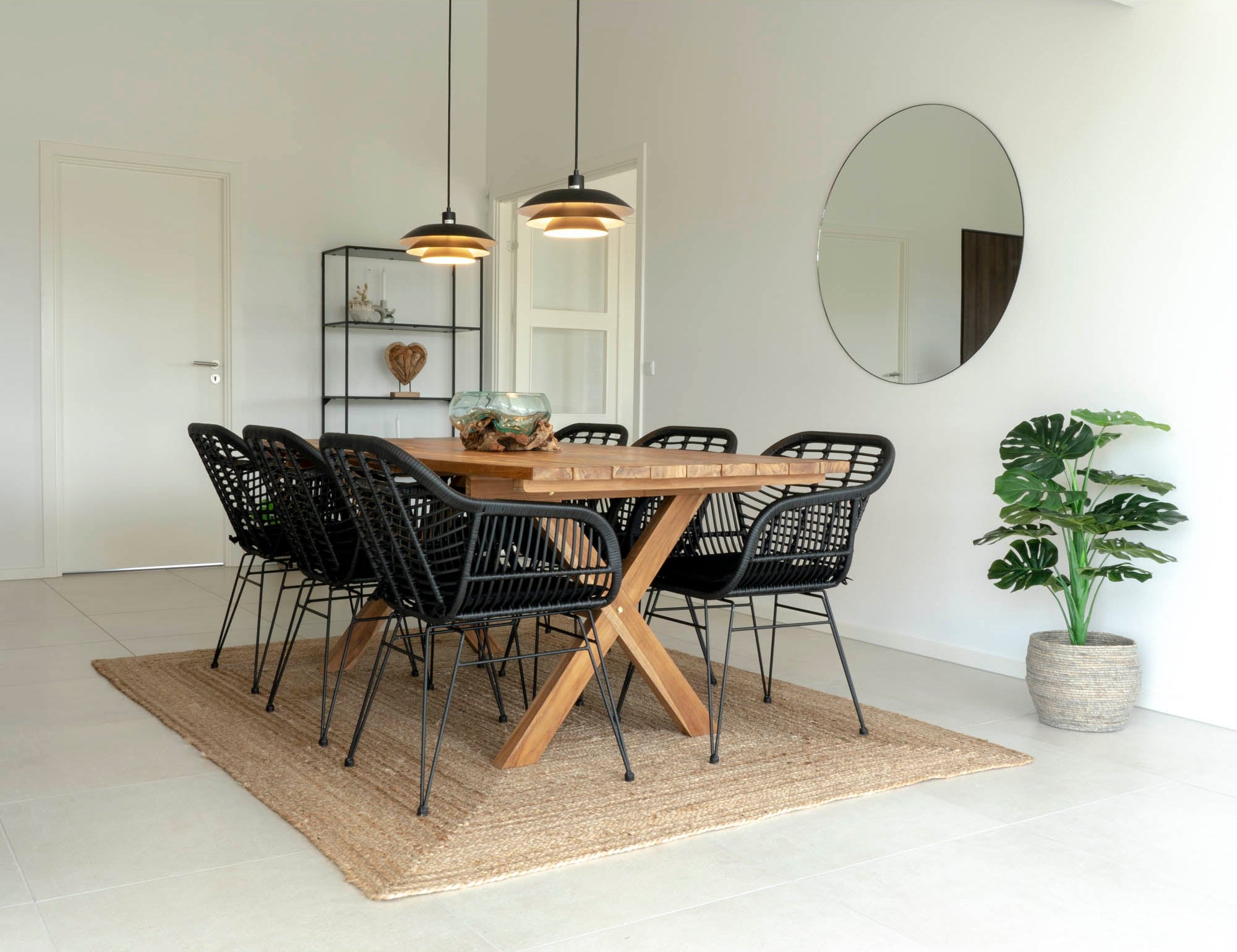 Trieste Armchair – Svart