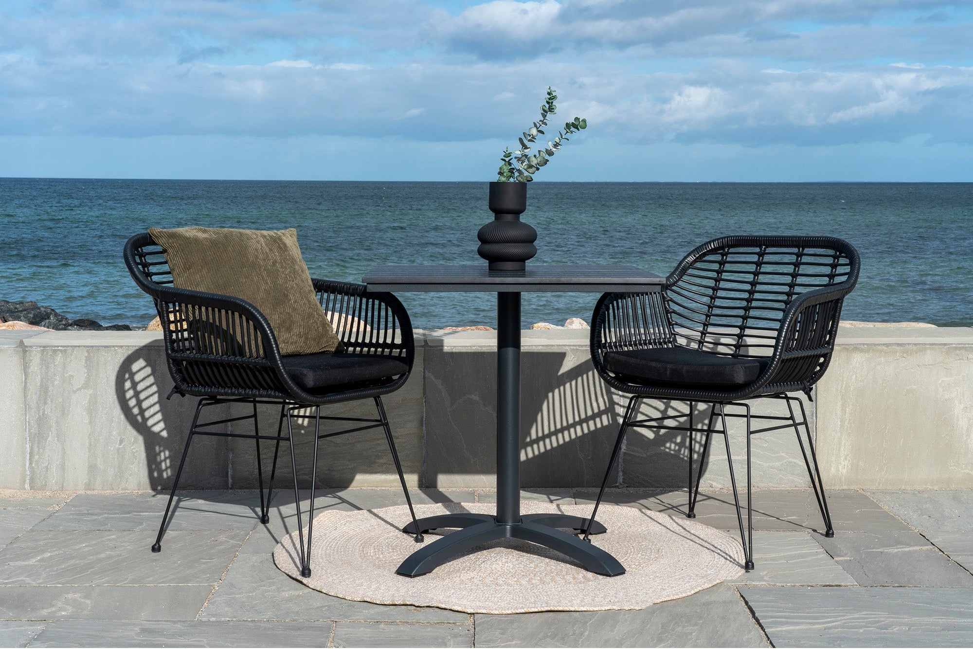 Trieste Armchair – Svart