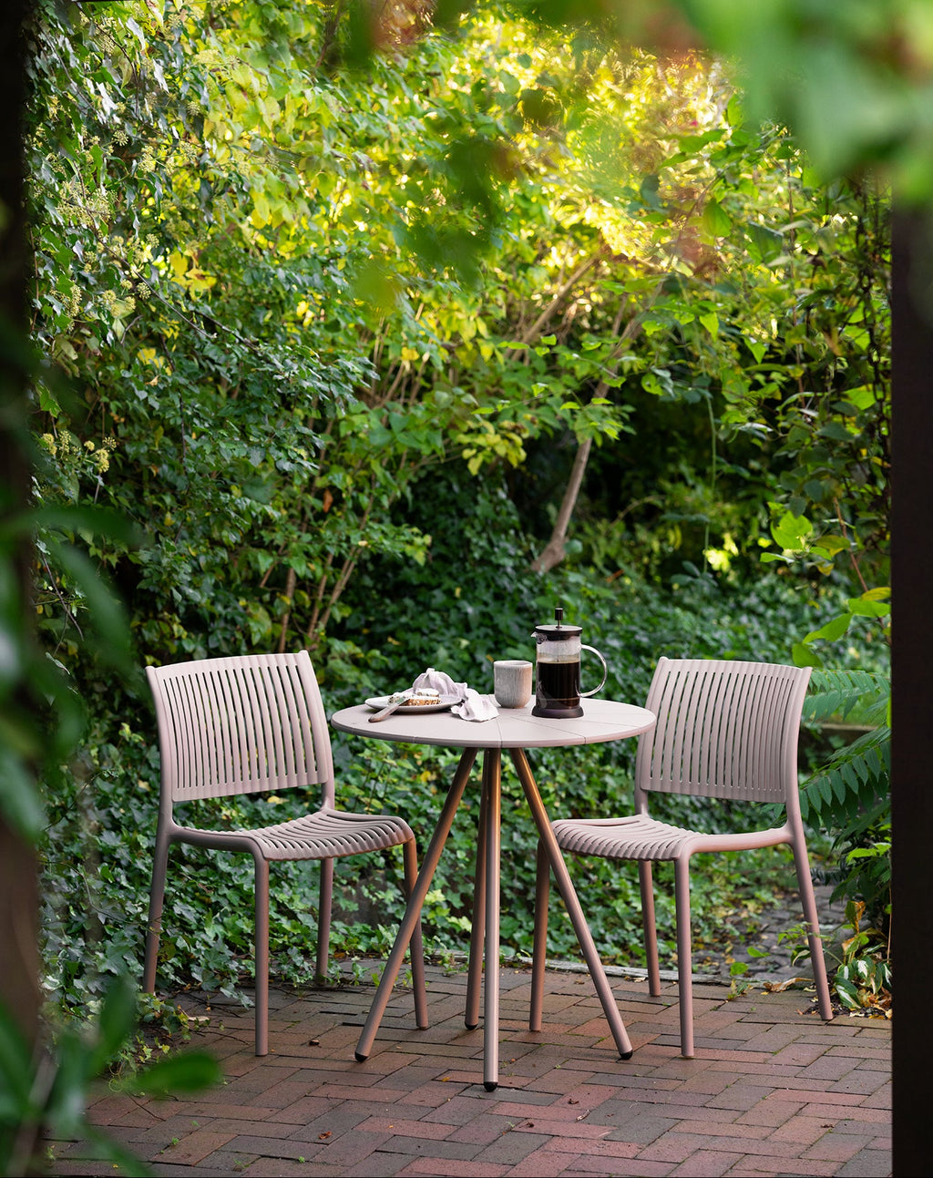 Manzano Stol – Taupe