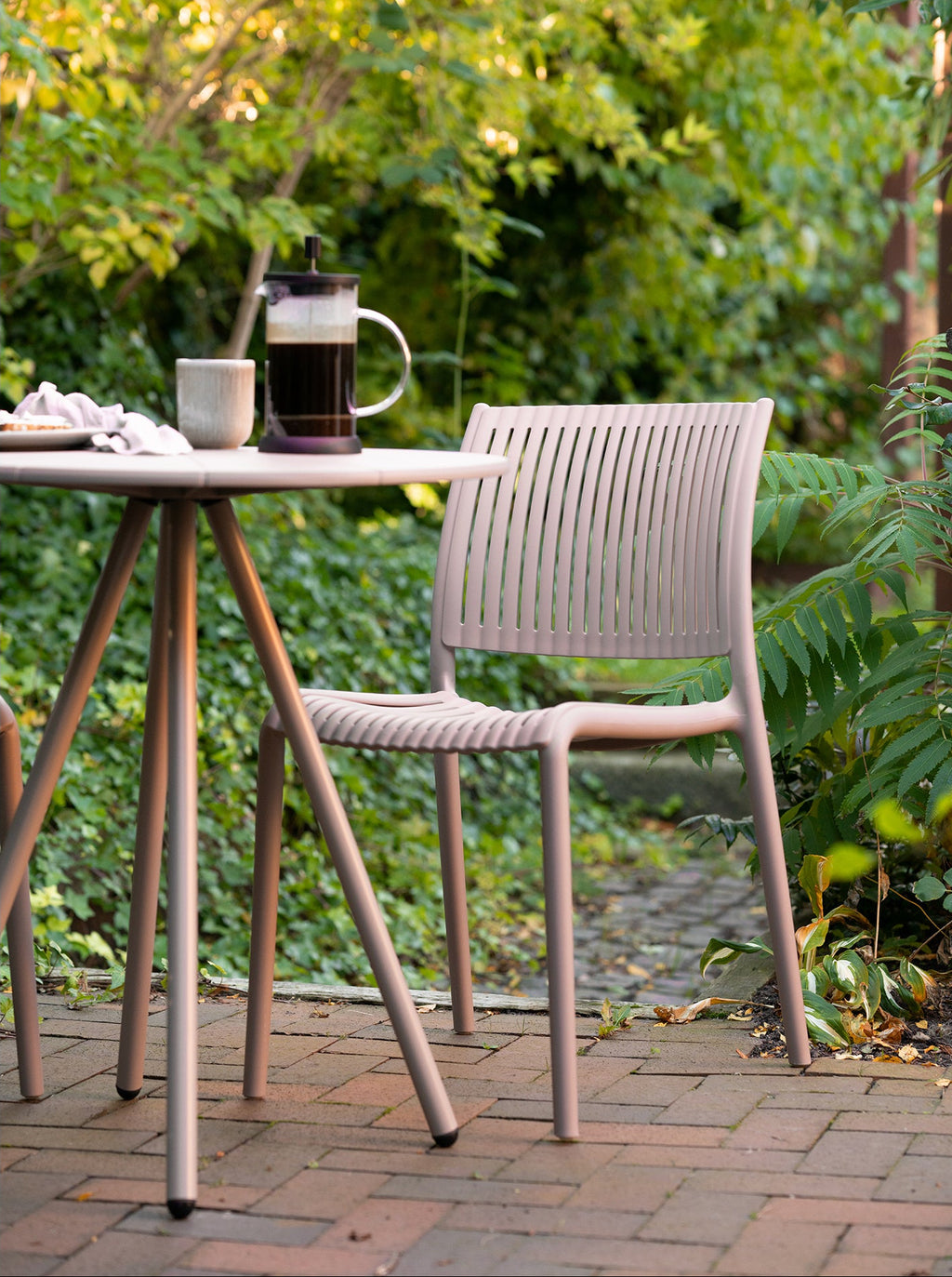 Manzano Stol – Taupe