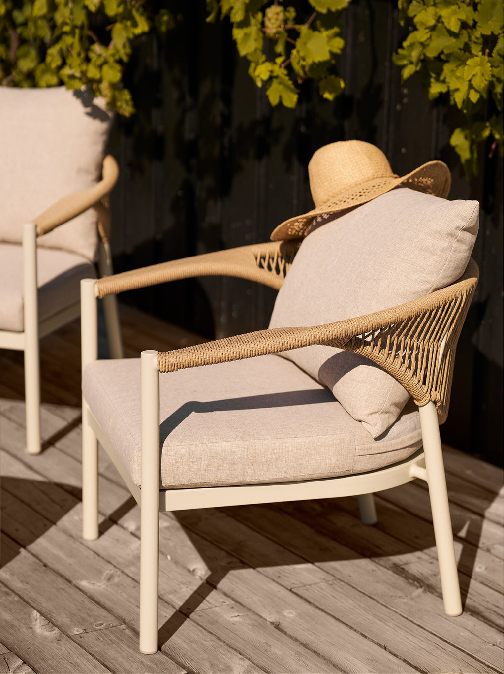 Abela Lounge Set – Sand / Natur