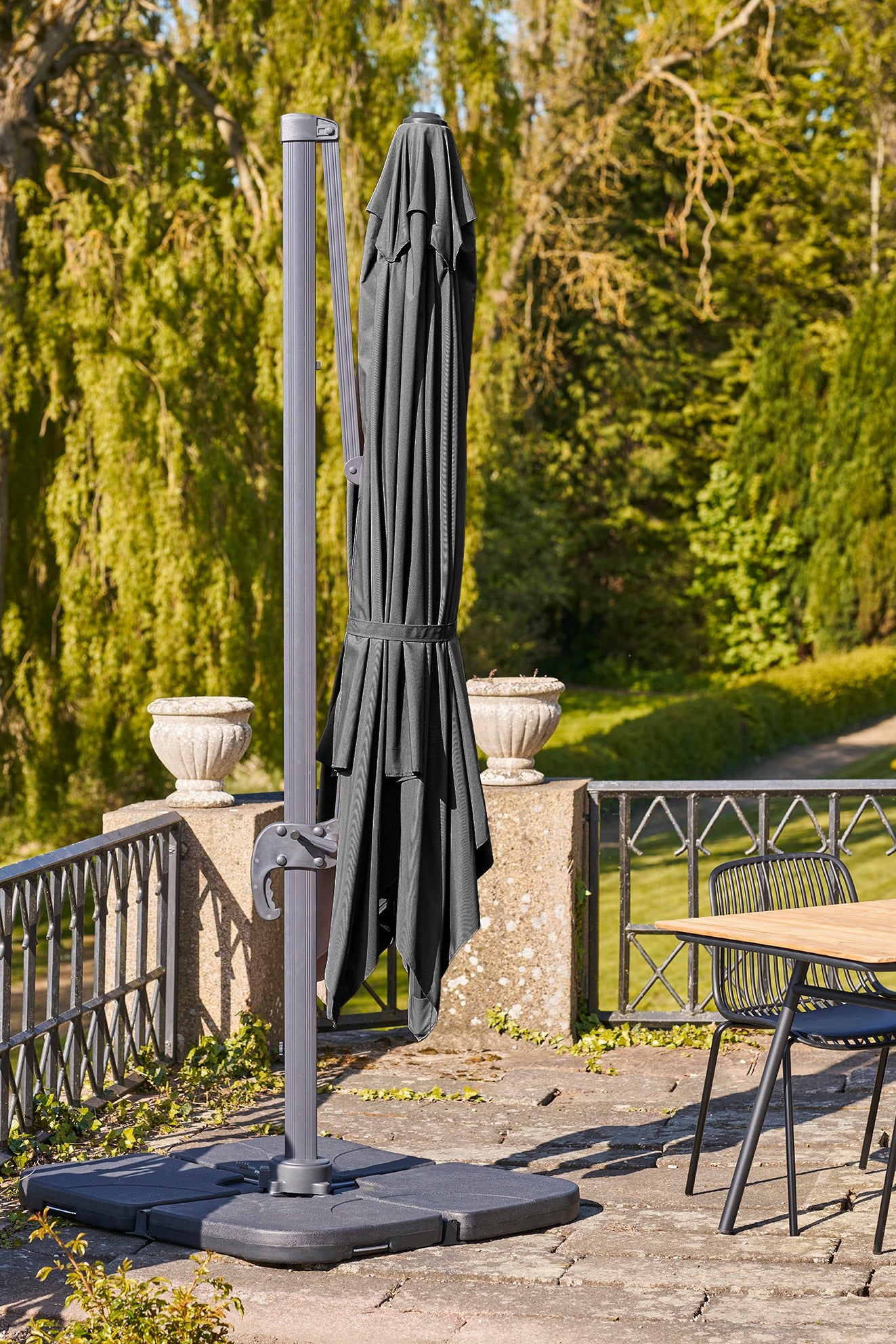 Baza Hängparasoll – Svart 3x3m