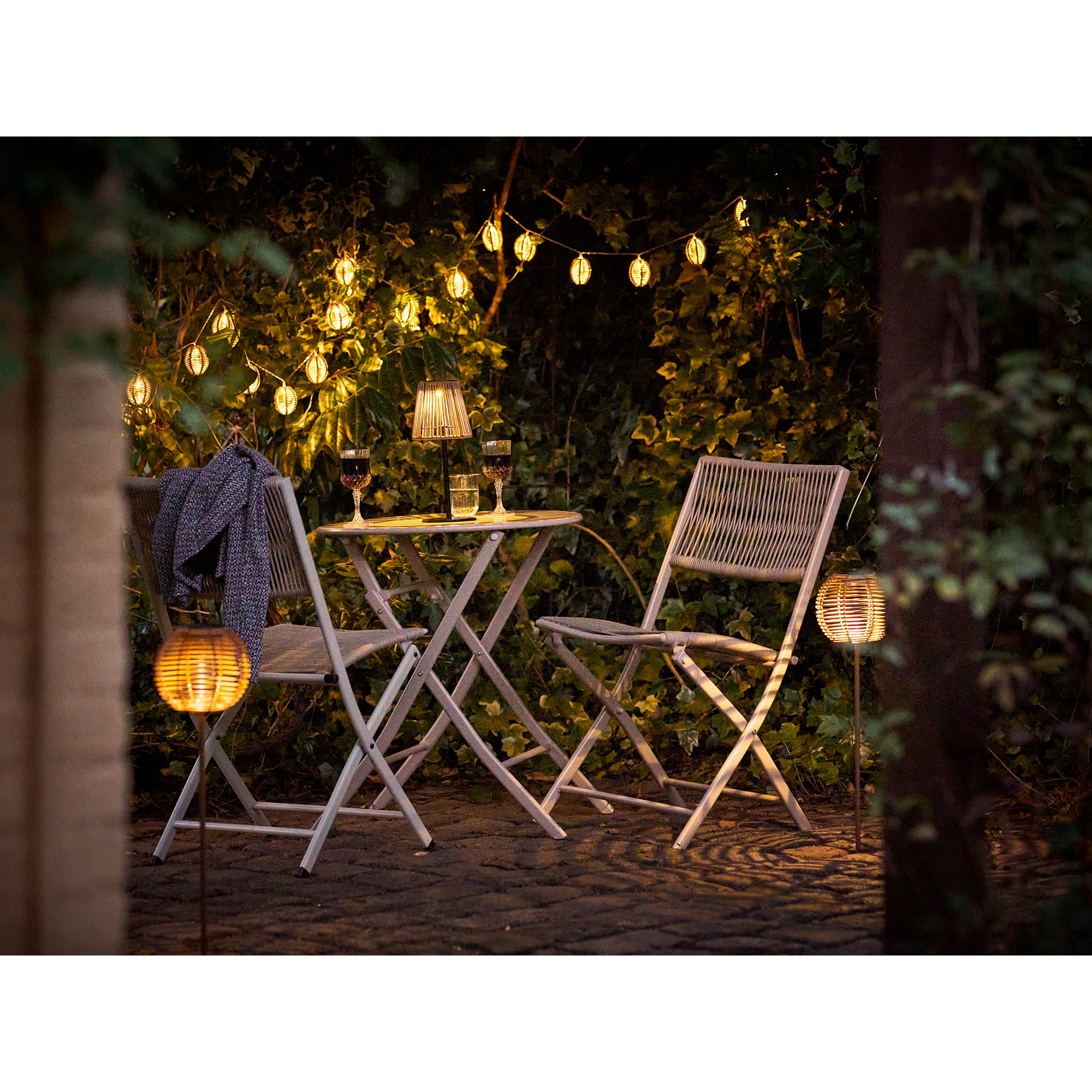 Carlisle LED Ljusslinga – Natur / Svart