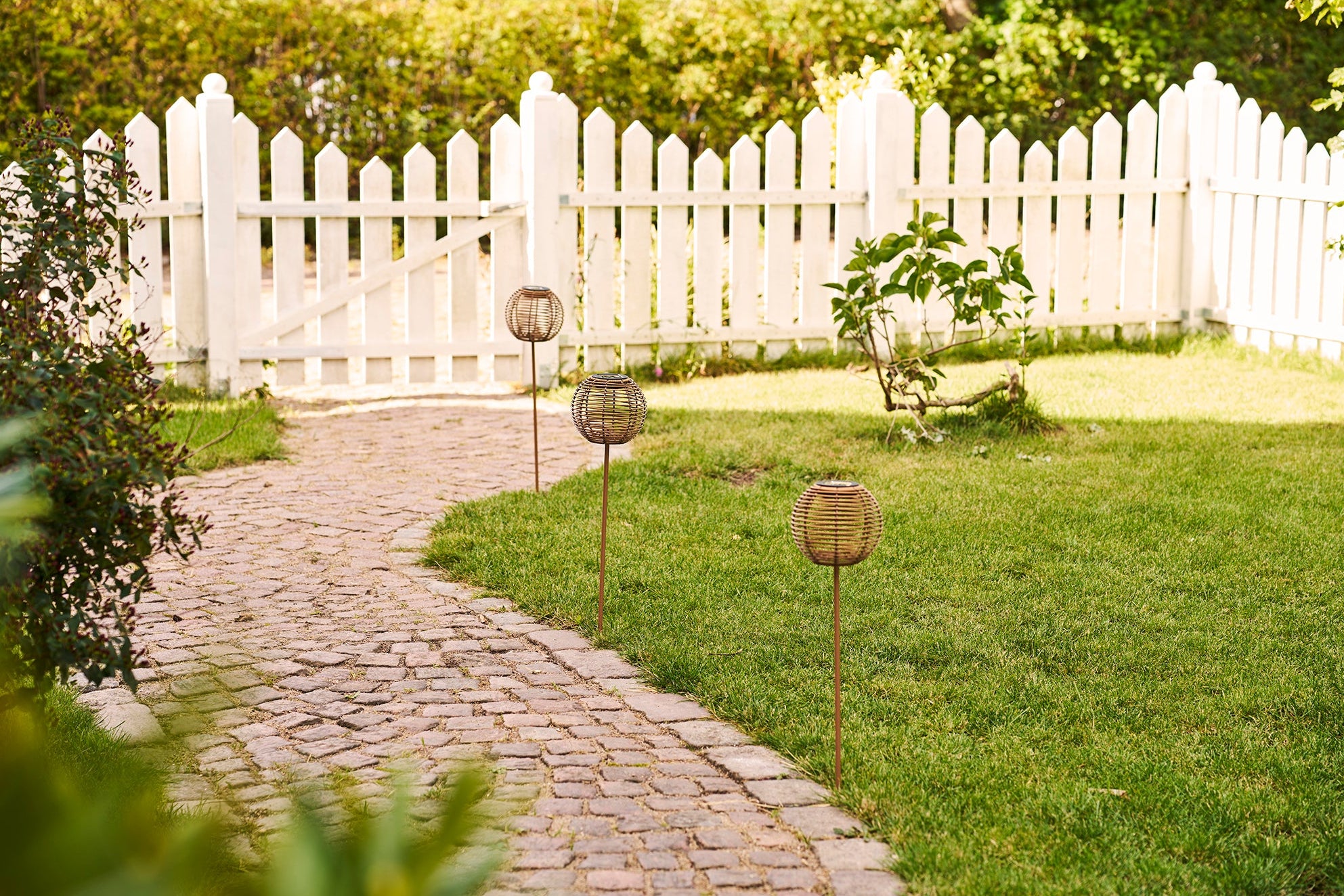 Carlisle Lampa med solpanel – Natur