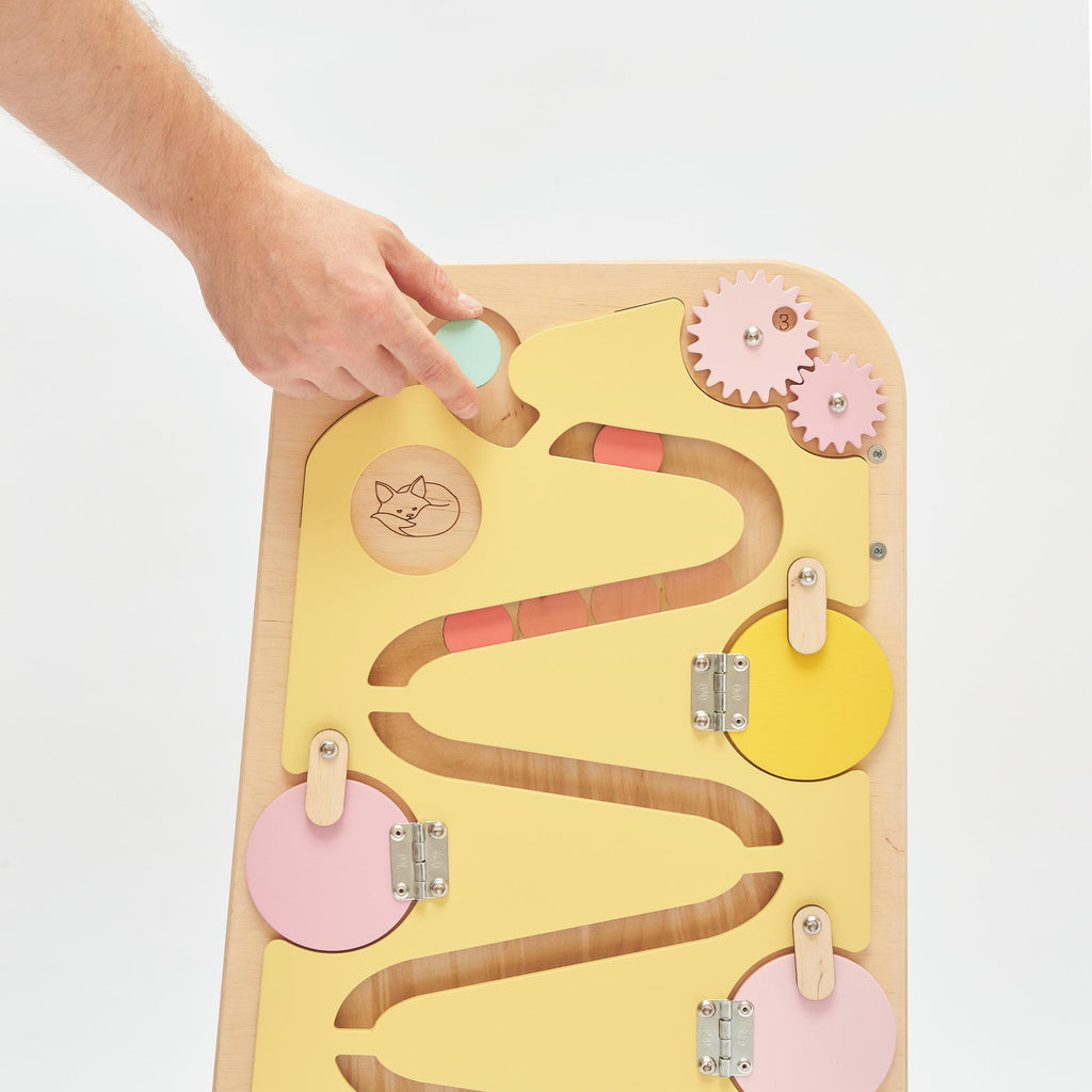 Lärtorn PLAY 5-i-1 – växande lärtorn med aktivitetspanel, 75 cm – Vanille – BusyKids