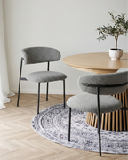 2-pack Mira Matstolar – Ljusgrå Bouclé