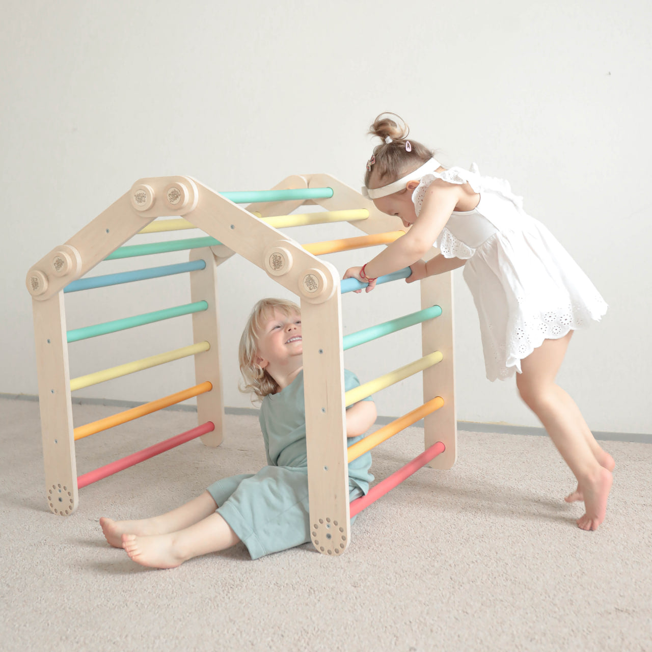 Flexi-Klettergerüst für Kinder - Set S – Regenbogenfarben – BusyKids