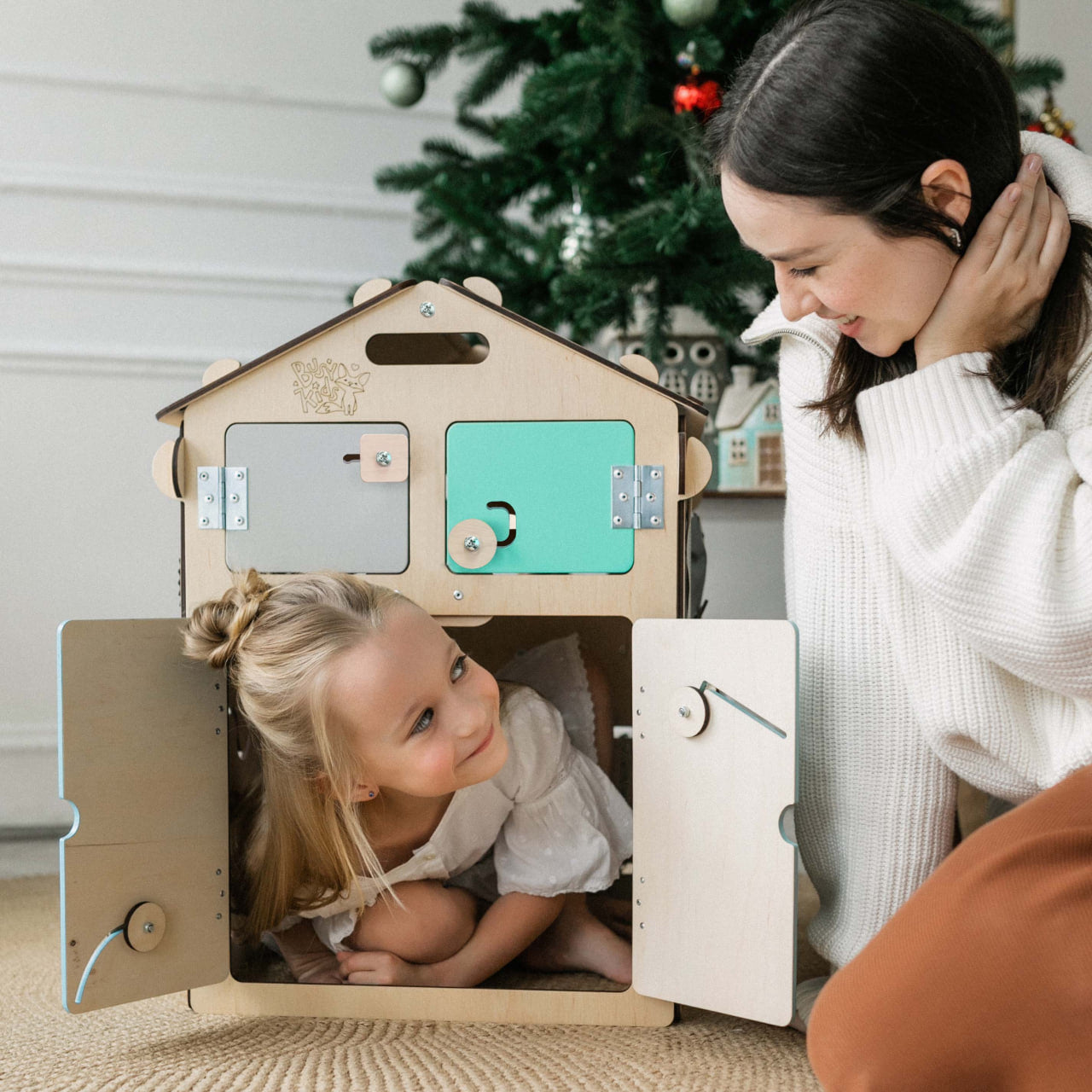 BusyHus MINT – aktivitetshus i björk, begränsad upplaga – BusyKids