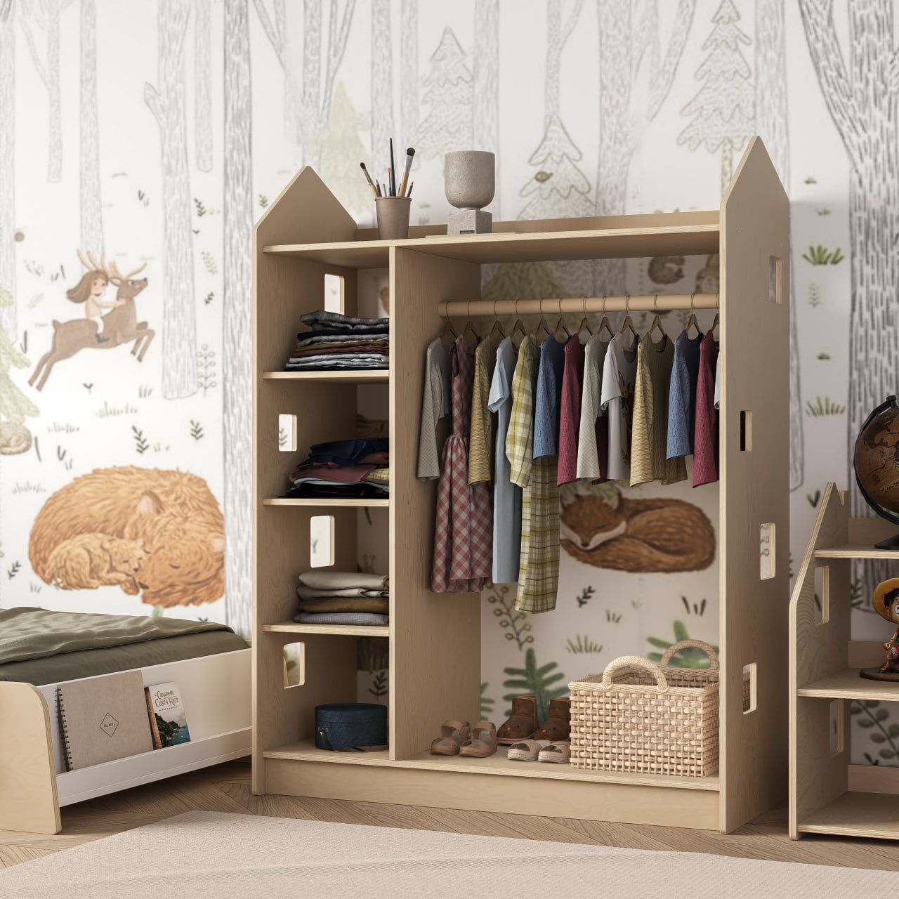 Offener Kinderkleiderschrank in Form eines Hauses BusyKids – BusyKids