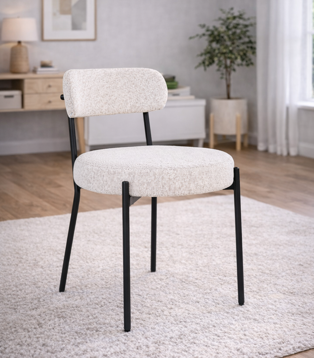 Badalona Matstol – Vit Bouclé