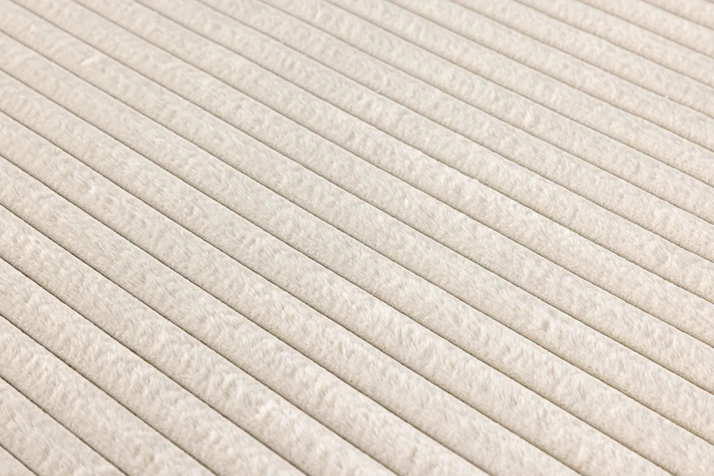 Miller Matta – Offwhite 290 × 200