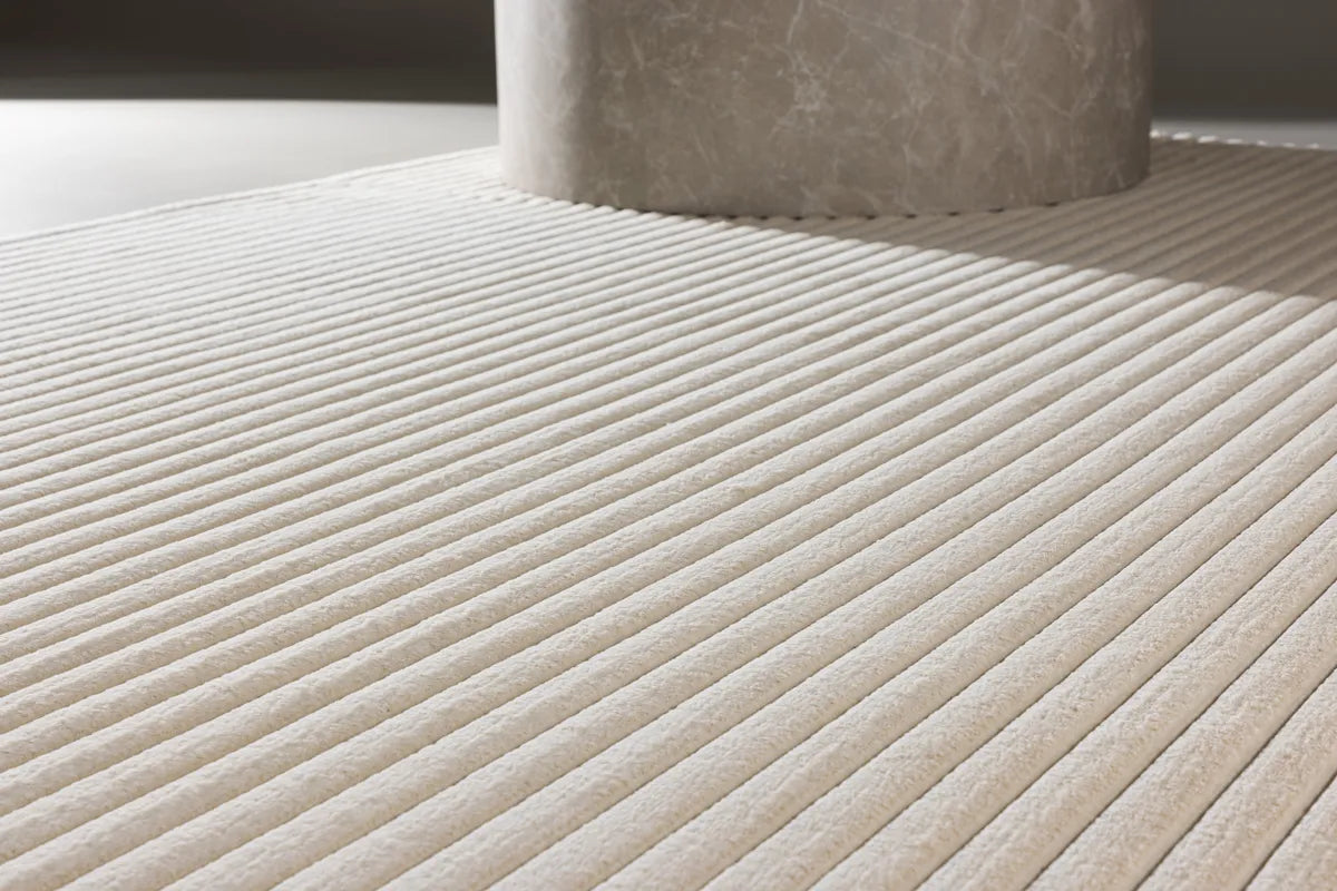 Miller Matta – Offwhite 290 × 200